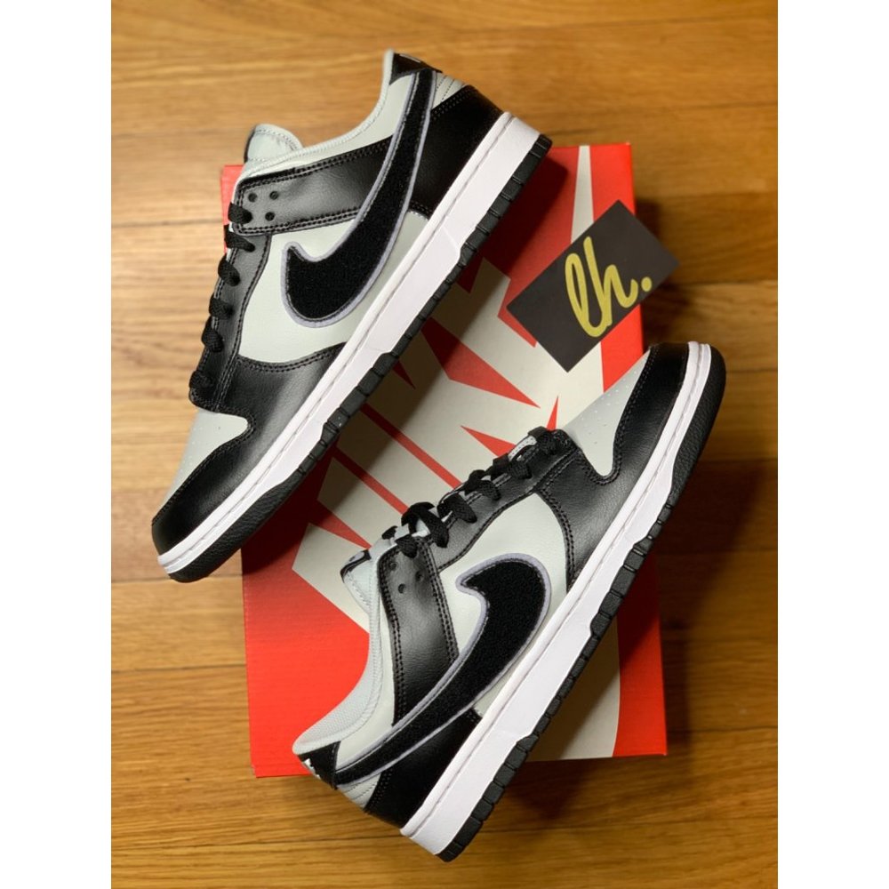 Size 10.5 Nike Dunk Low “Chenille Swoosh Black Grey” Athletic Sneakers DQ7683-00 - Picture 6 of 6